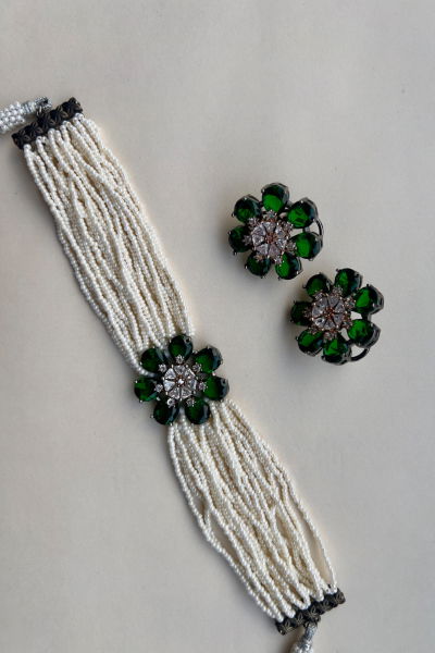 TORAN NECKPIECE