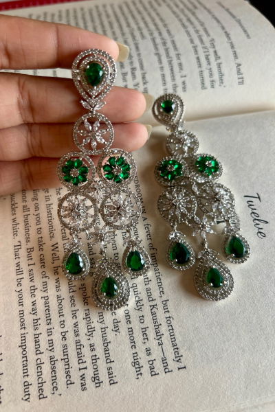MAHIRA EARRINGS