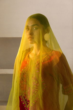 REET GHARARA SET